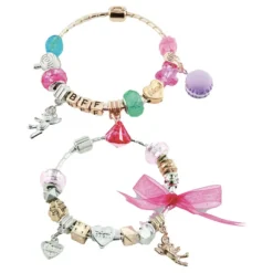 Boite A Bijoux Avec Bracelets Et Charms
