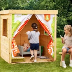 Maison En Bois Et Tissu Princesse