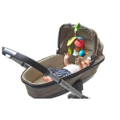 Mini Mobile Pour Poussette Dans La Prairie