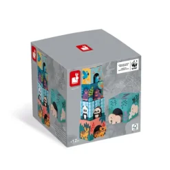 Pyramide En Carton Et Figurines En Bois - Partenariat Wwf®